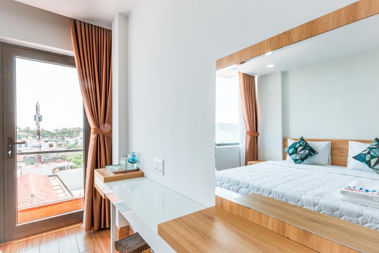 Aqua Seaview Hotel